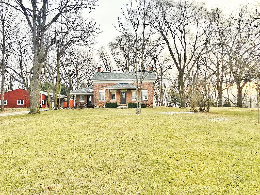 12719 Roepke Rd photo 1