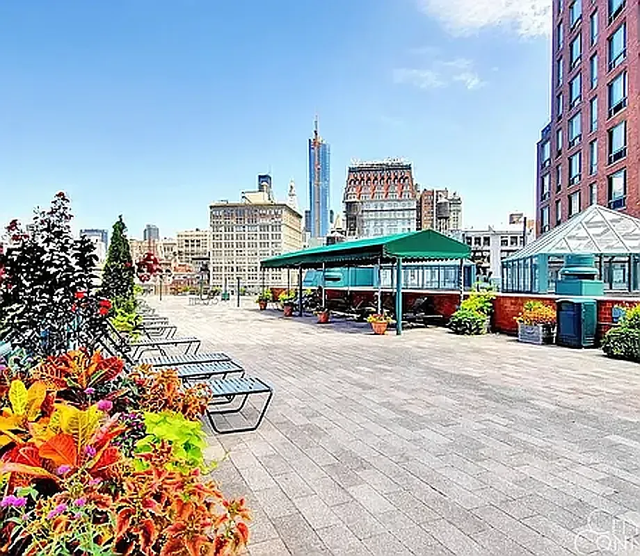 1 Irving Place — Photo 1