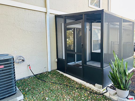 4th image of 1630 Vineland Cir Unit 1630