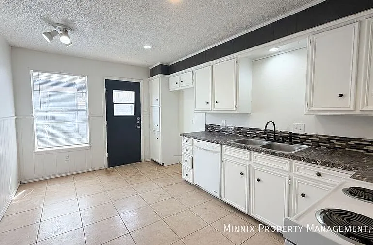 5718 Brownfield Dr #A — Photo 11