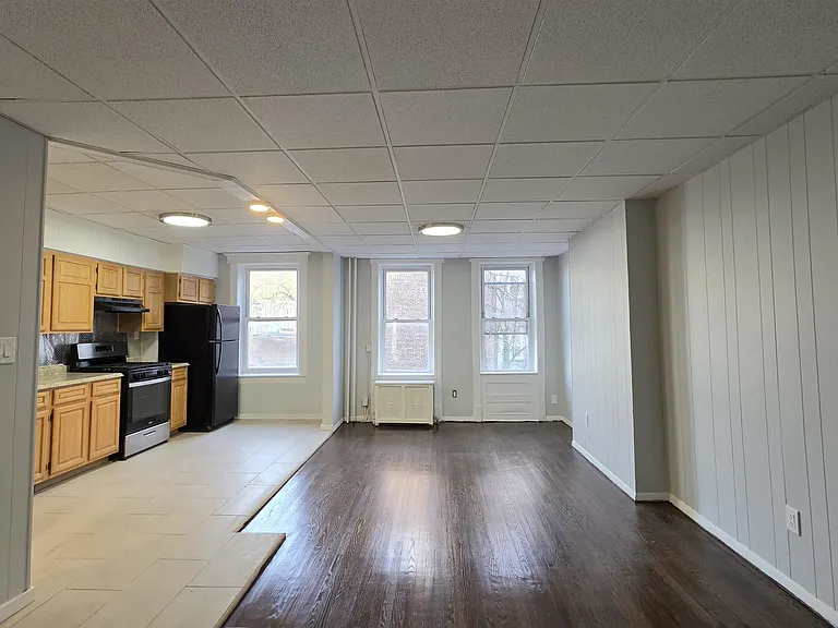 722 W Side Ave #2 — Photo 1