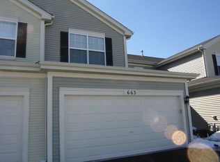 663 W Kristina Ln, Round Lake, IL 60073