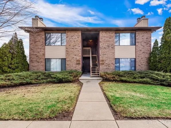 1111 Kane St Unit 1111, South Elgin, IL 60177