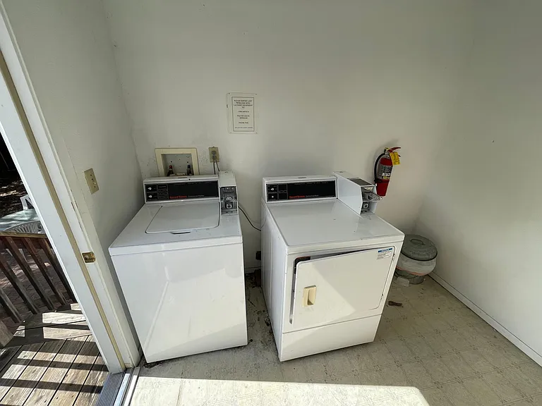 1525 Mill St #6 — Photo 11
