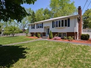 90 Glover Dr, Stoughton, MA 02072