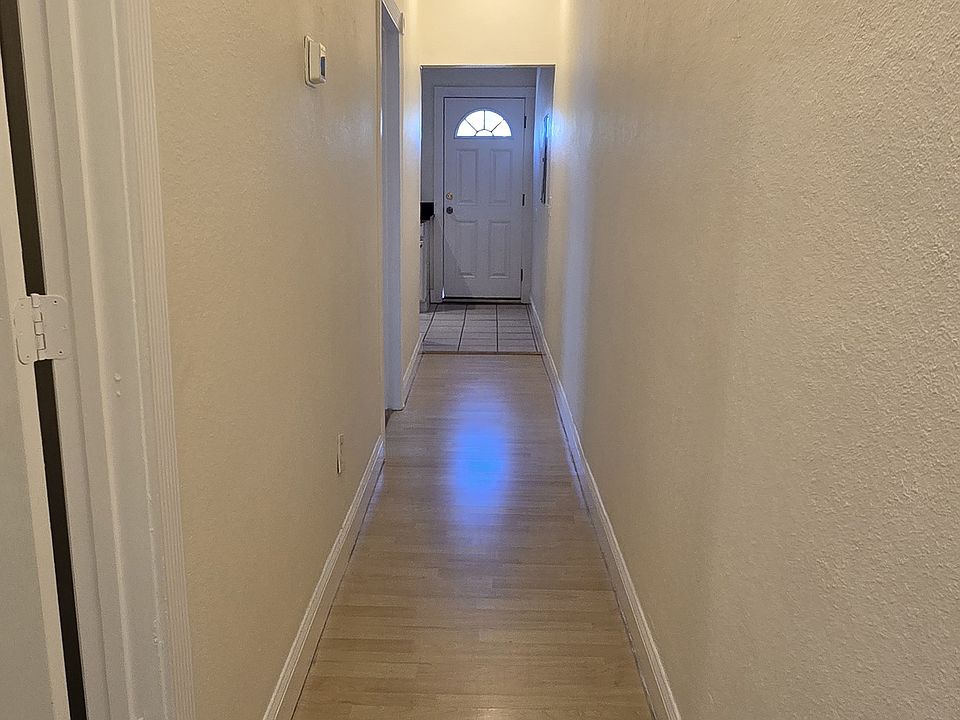Hallway- looking towards kitchen from living room