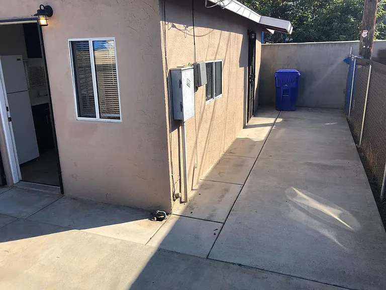 729 Morrison St — Photo 8