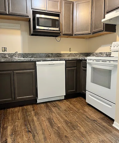 Crystal Shores Community — Photo 3