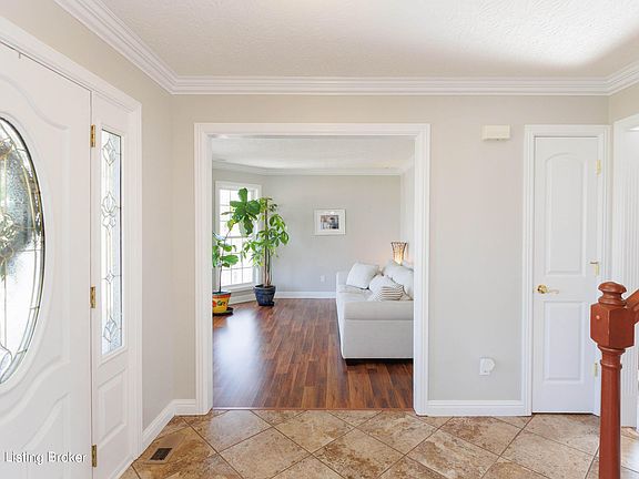 5th image of 6 Creekview Ct