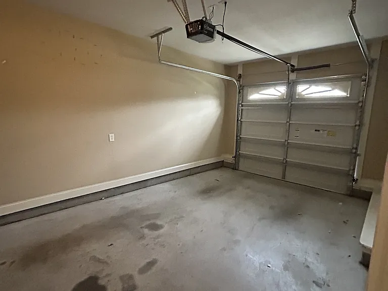 1629 Brook Hollow Dr #A — Photo 10