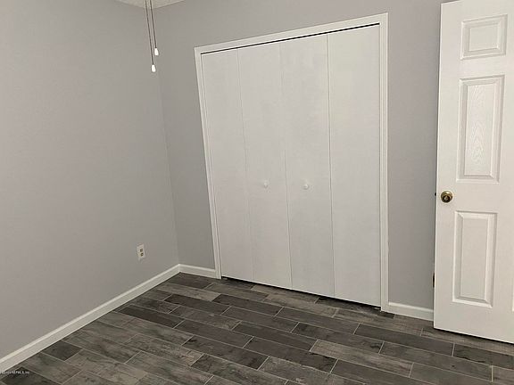 3rd image of 7850 Aquarius Cir S