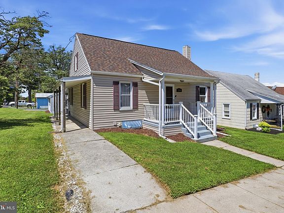 3rd image of 1196 Lancaster Ave