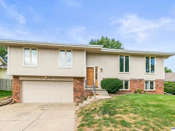 1866 N 150th Plz, Omaha, NE 68154