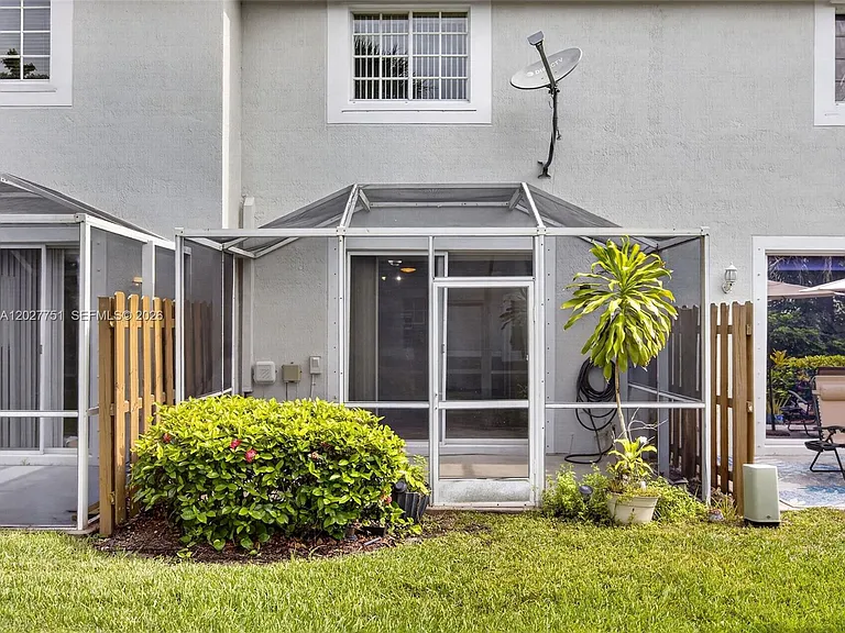 3677 San Simeon Cir #3677 — Photo 40