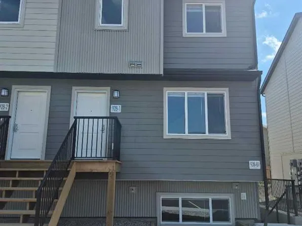 928 40th Ave N #1, Lethbridge, AB T1H 7G9
