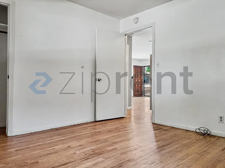 2727 57th St #1 — Photo 22