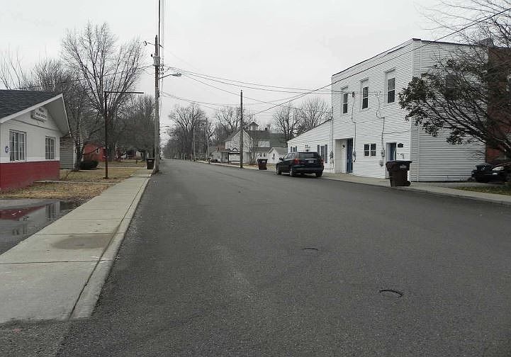 2nd image of 313 N Main St