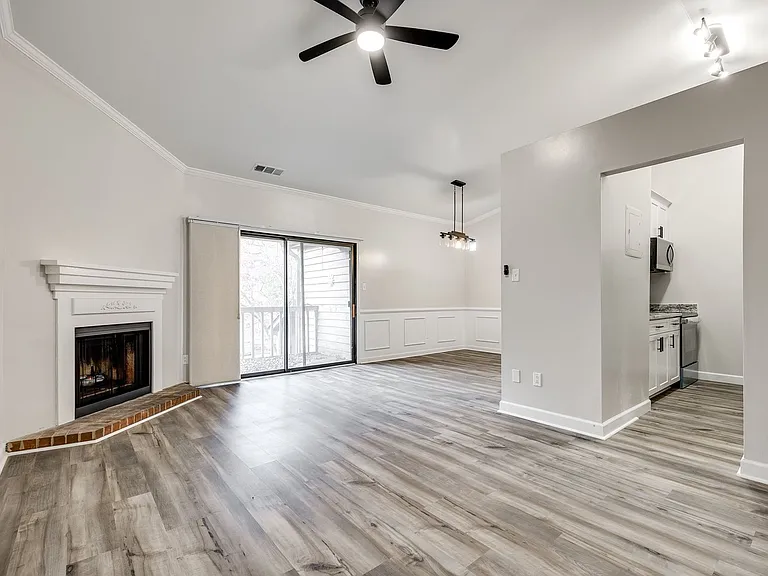 4158F Charlotte Hwy — Photo 8