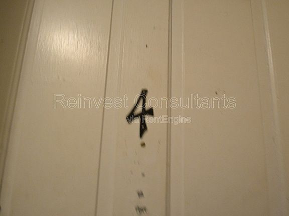 2nd image of 1042 Marshall Ave APT 4