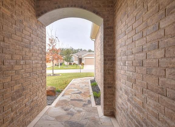 5th image of 307 Bartlett Peak Dr