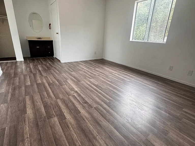 153 W 109th Pl — Photo 14