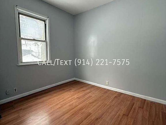 5th image of 584 Warburton Ave APT 2