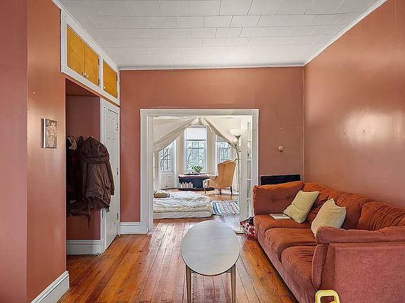 4th image of 453 55th St #3