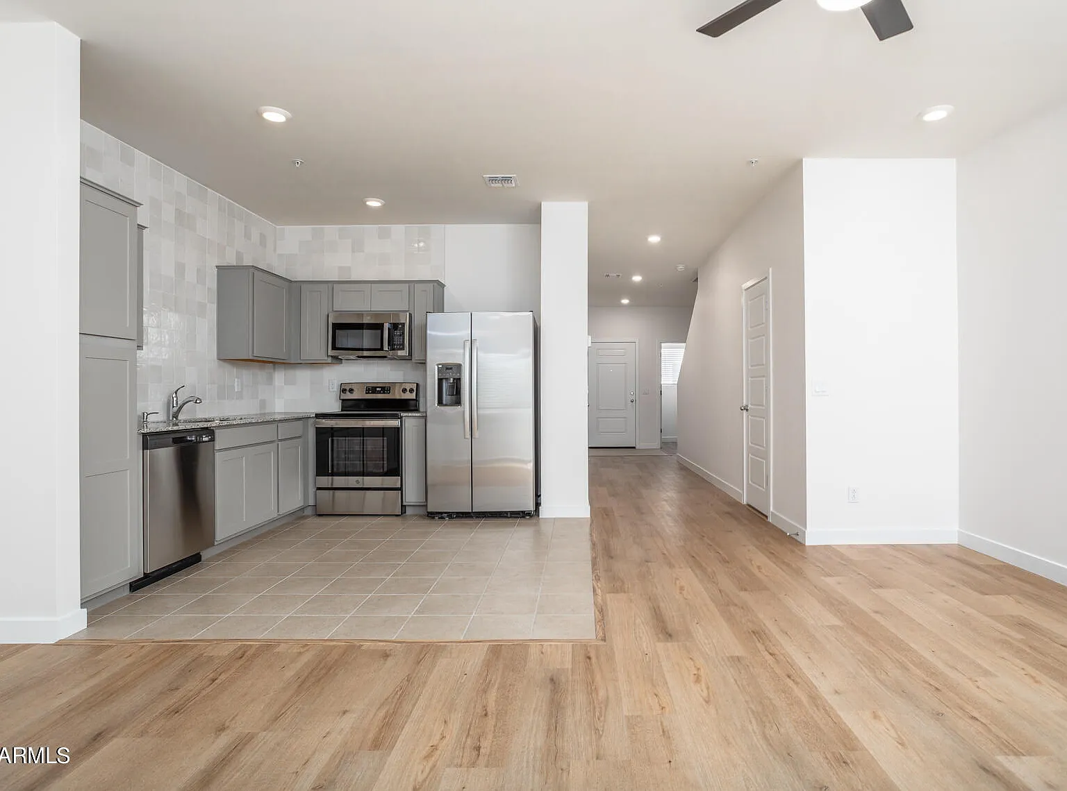 2 bed, 2.5 bath, 1457 sqft, $2,199 — Photo 3