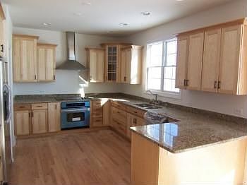3rd image of 16449 Mueller Cir
