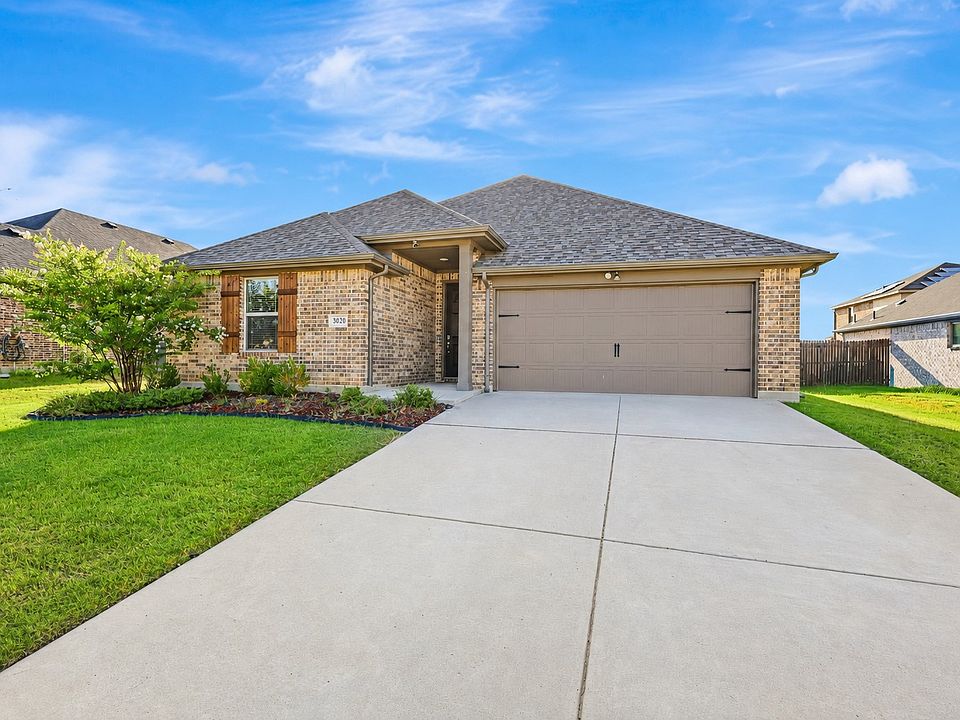 1st image of 3020 Cliffview Dr