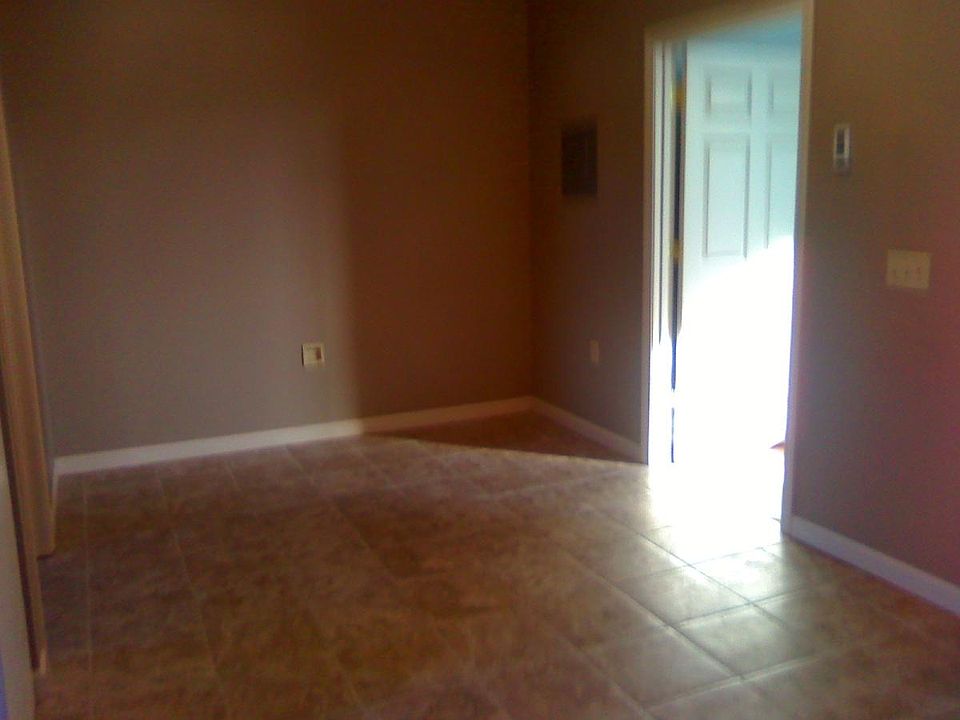 2nd image of 84B Pleasant St #84B
