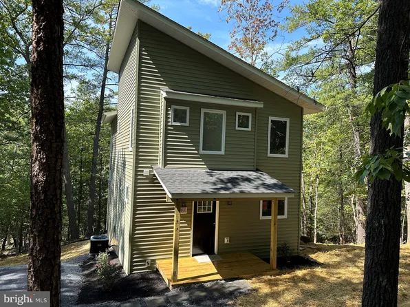 1355 Greenview Dr, Basye, VA 22810