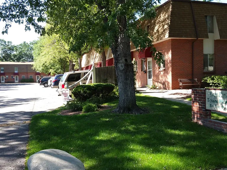5946 W 41st Ave — Photo 2