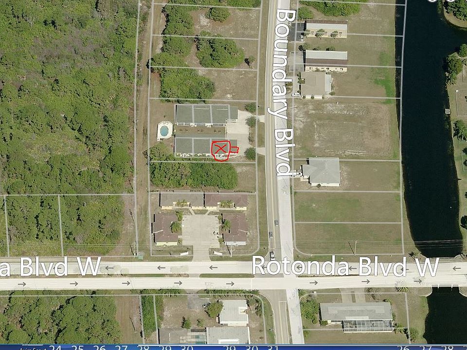 2nd image of 3272 Lakeside Dr
