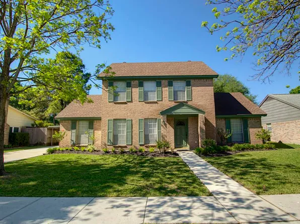 16018 Singapore Ln, Jersey Village, TX 77040