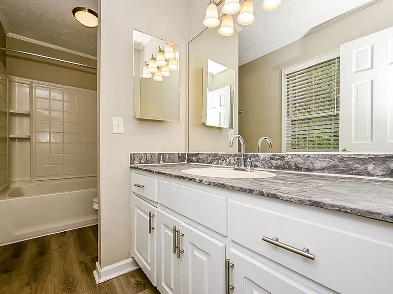 120 Tanglewood Dr — Photo 13