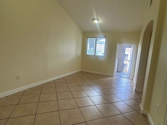 5th image of 1662 SE 27th Dr Unit 209