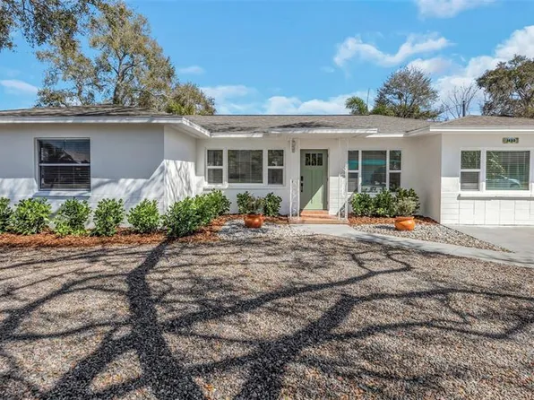 1655 San Roy Dr, Dunedin, FL 34698