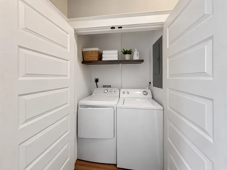 6409 Enright — Photo 31