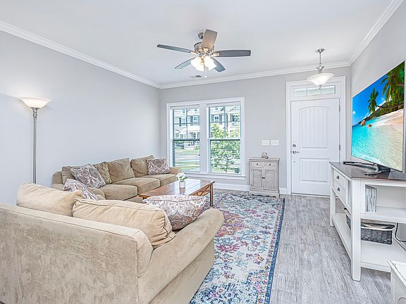 4th image of 3437 Yarmouth Dr