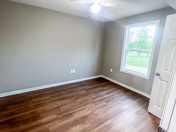 3rd image of 320 W South St