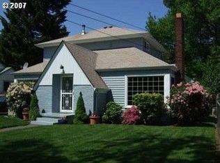 3045 NE Dekum St, Portland, OR 97211