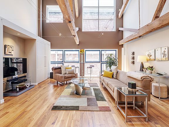 3rd image of 650 Delancey St APT 311