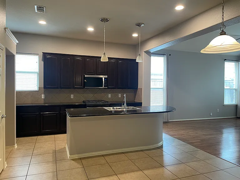 660 Payton Way — Photo 18