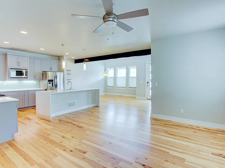 2208 Saison St — Photo 3