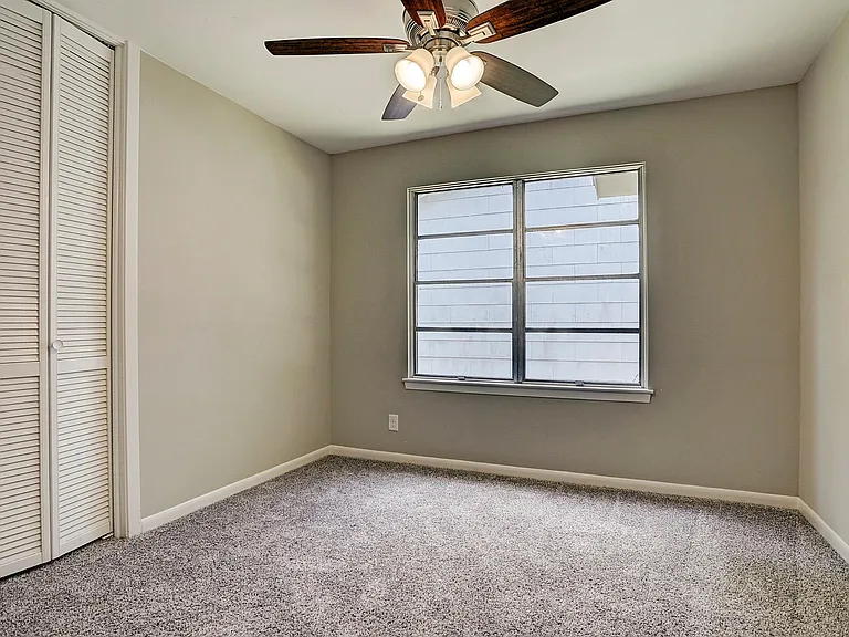 1803 Jones St — Photo 7