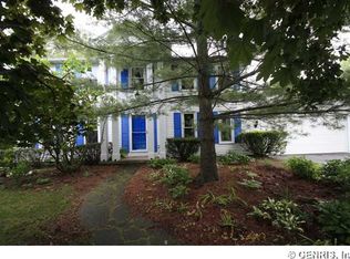 78 Orchard Creek Ln, Rochester, NY 14612