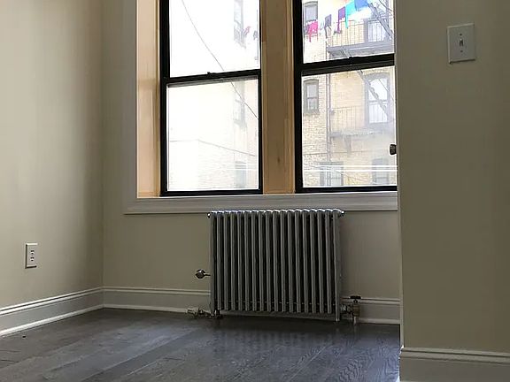 4th image of 290 Empire Blvd APT 1AA
