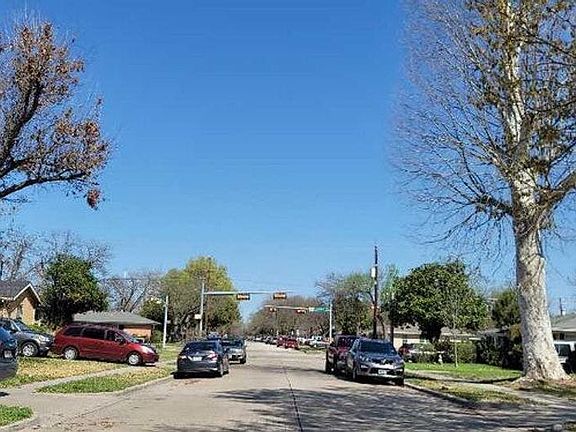 4th image of 3121 Old Orchard Rd