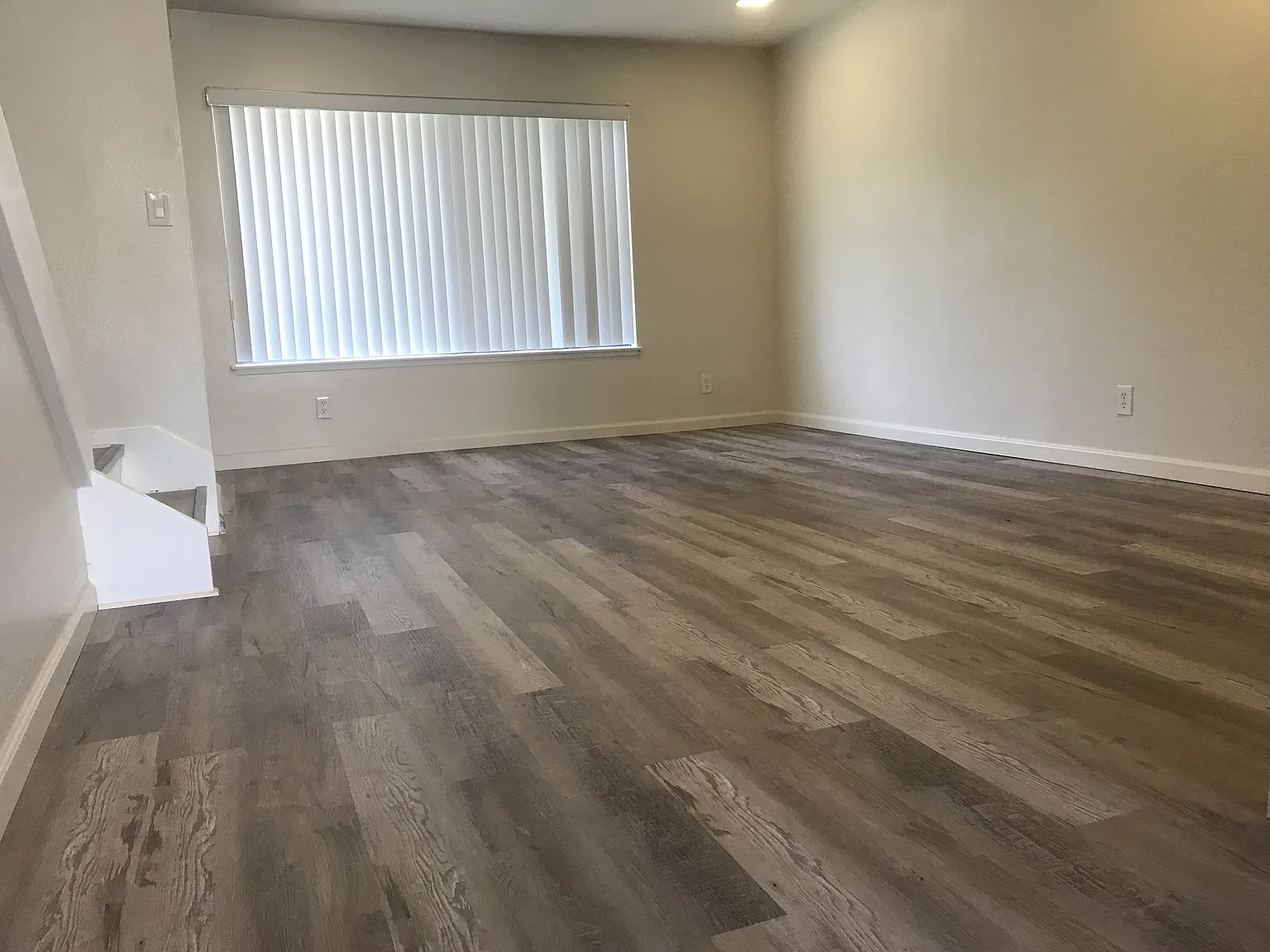 2 bed, 2.5 bath, 1140 sqft, $3,700 — Photo 4